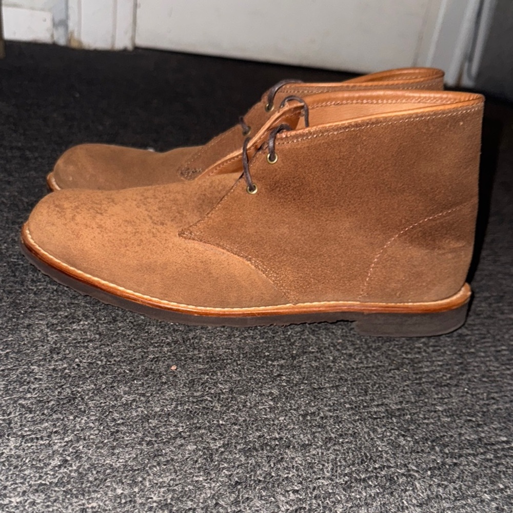 Brown Suede Chukka Boots with Crepe Sole